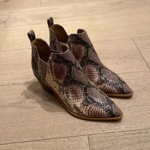 Dolce Vita Karsen Python Snakeskin Bootie Ankle Boots Women's Size 7.5
